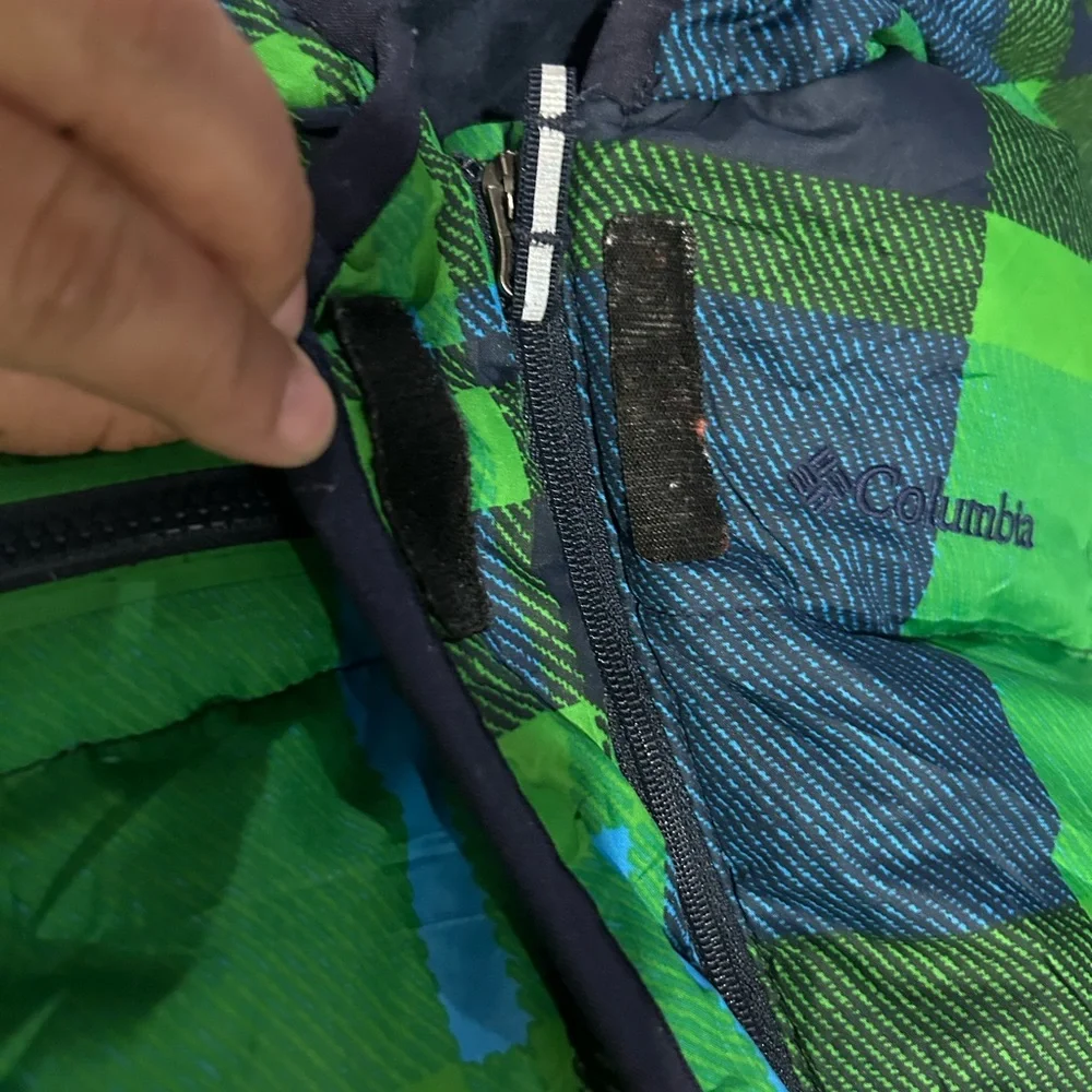 Columbia romper . Used once. Size 9-12 months - Picture 11 of 13